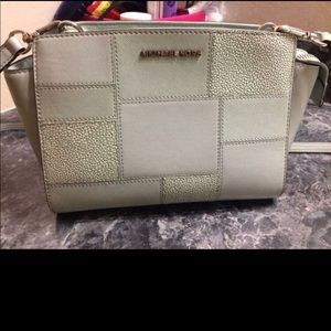 Micheal kors purse